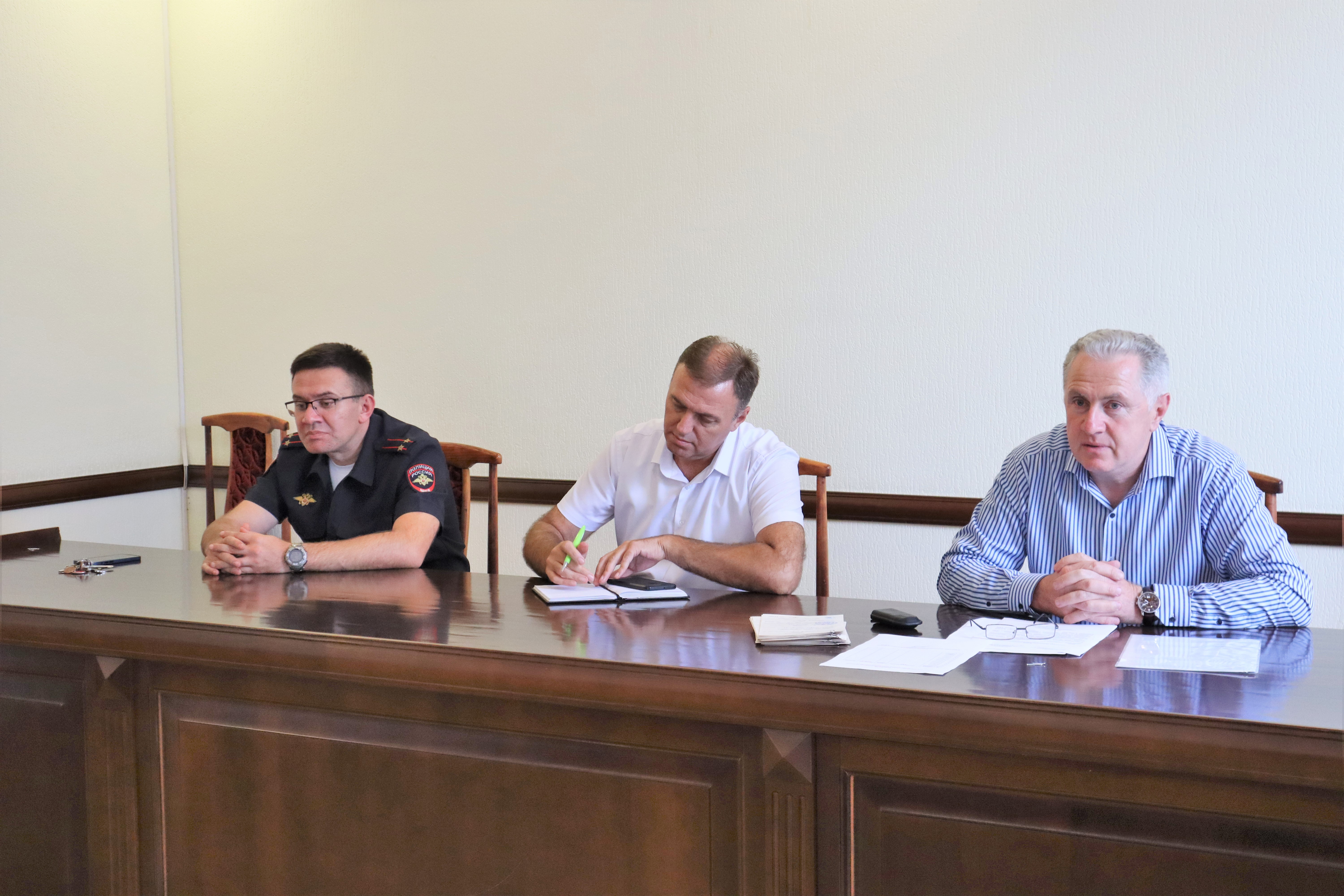  В администрации Урванского района прошло совещание по вопросам объявленной частичной мобилизации
