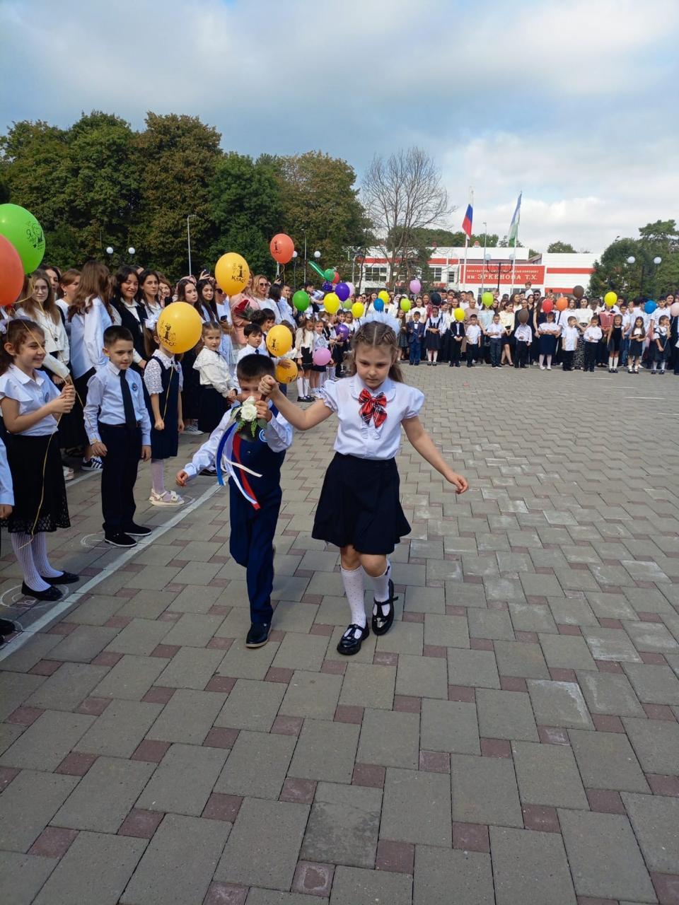 День знаний во всех образовательных учреждениях района 