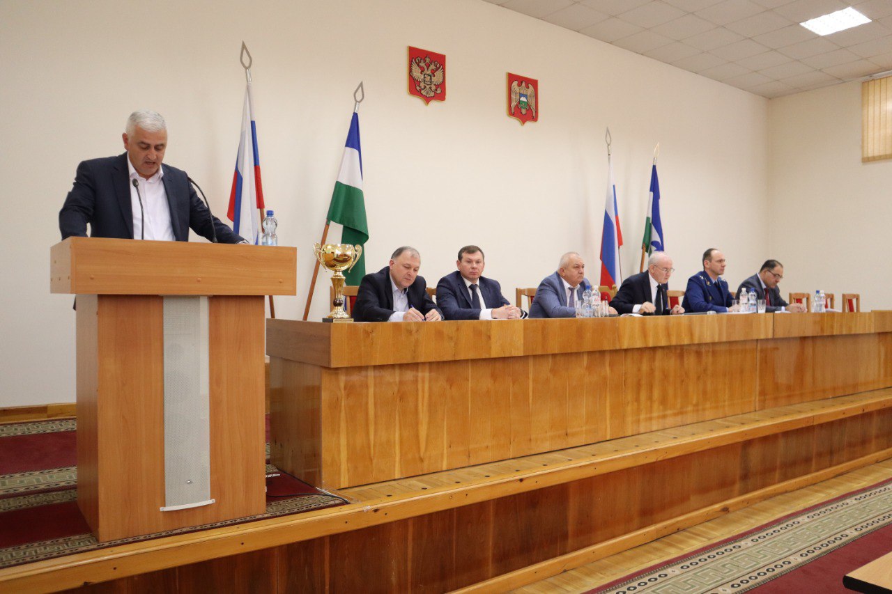 На сессии Совета местного самоуправления подведены итоги работы местной администрации за 9 месяцев 2022 года